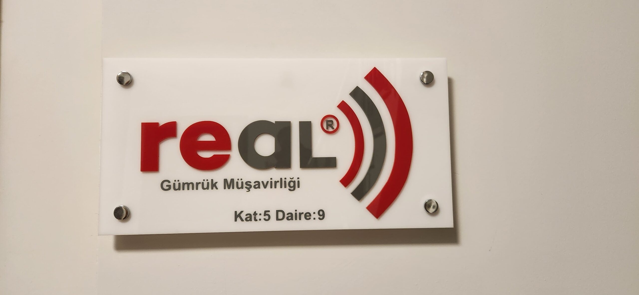 Kapı Tabelası