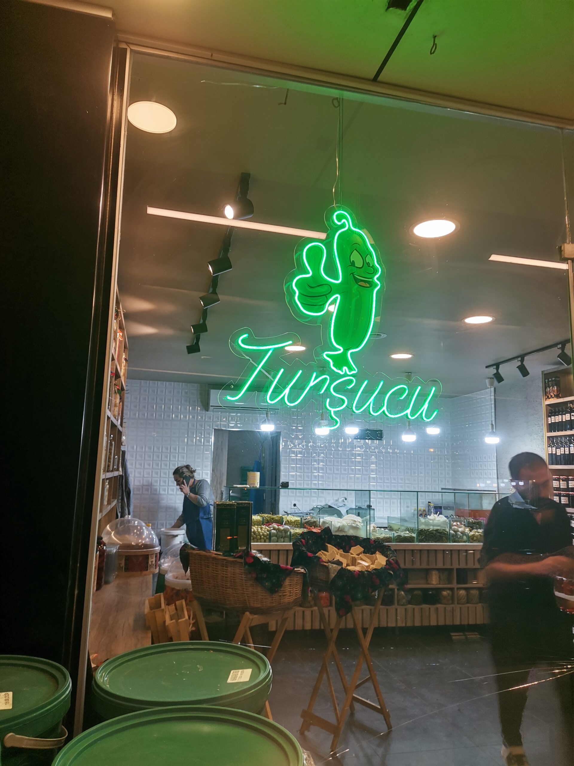 neon turşu tabela