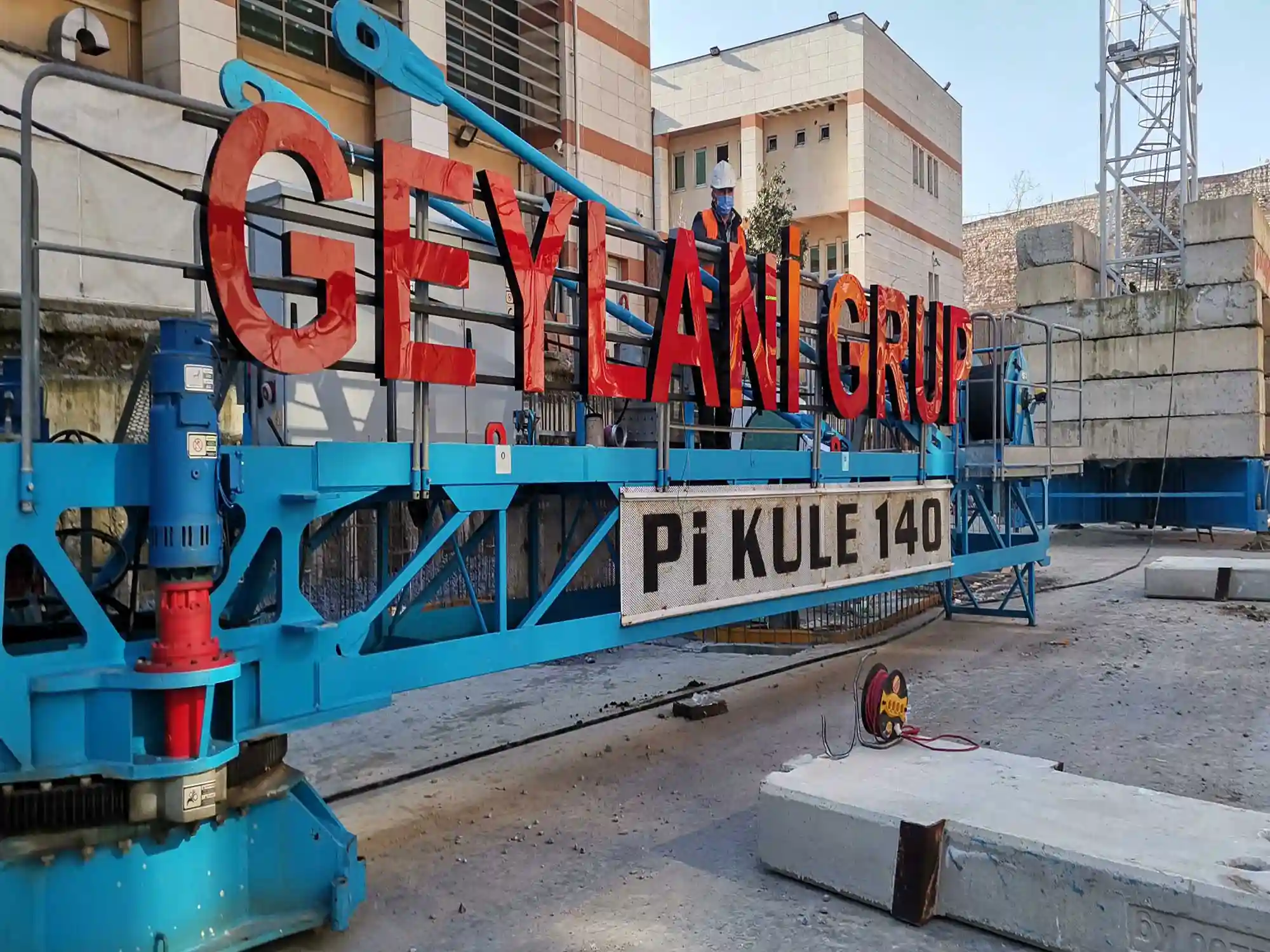 kule vinç geylani grup tabelası