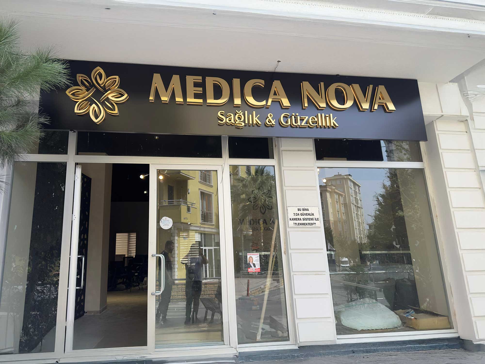 sultanbeyli paslanmaz krom tabela
